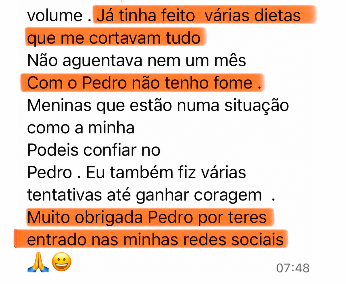 Feedback de cliente sobre deixar dietas restritivas e ganhar coragem.